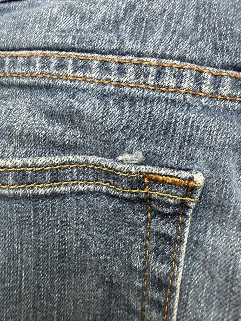 Levis 514 Jeans Mens 36x30 Blue Med Wash Denim Relaxed Straight Leg Casual